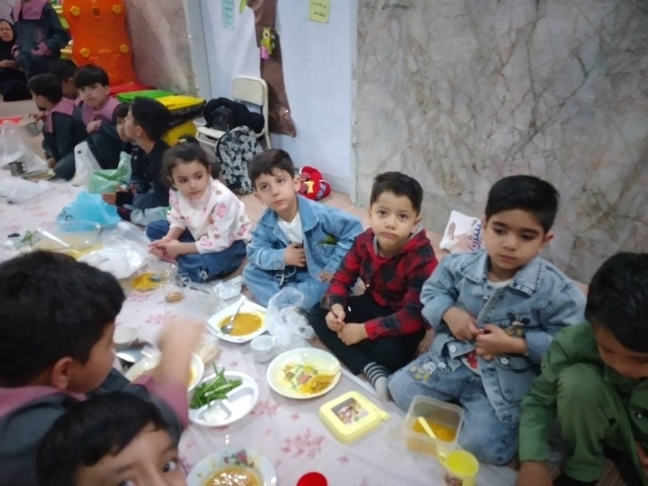 پیش دبستان و دبستان غیر دولتی پسرانه آوای صافات